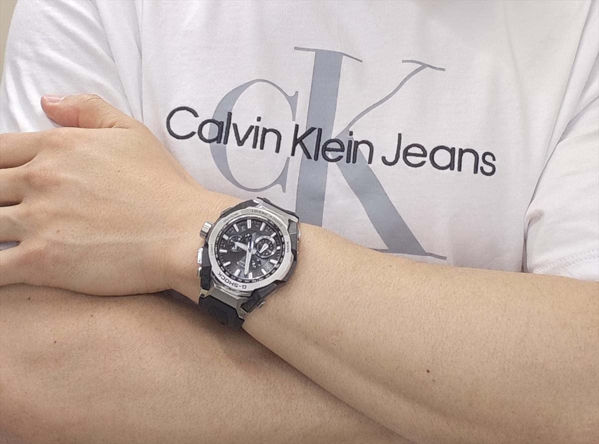 【ウオッチケアクロス付き】【最長36回無金利ローン】カシオ Gショック MTG-B4000-1AJF スマホリンク対応 電波ソーラー腕時計 カーボン積層フレーム CASIO  MT-G G-SHOCK【0625】_10spl